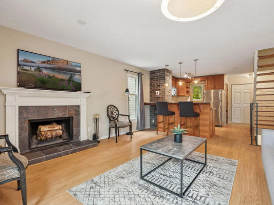 226 8th Street, Minneapolis, MN 55414