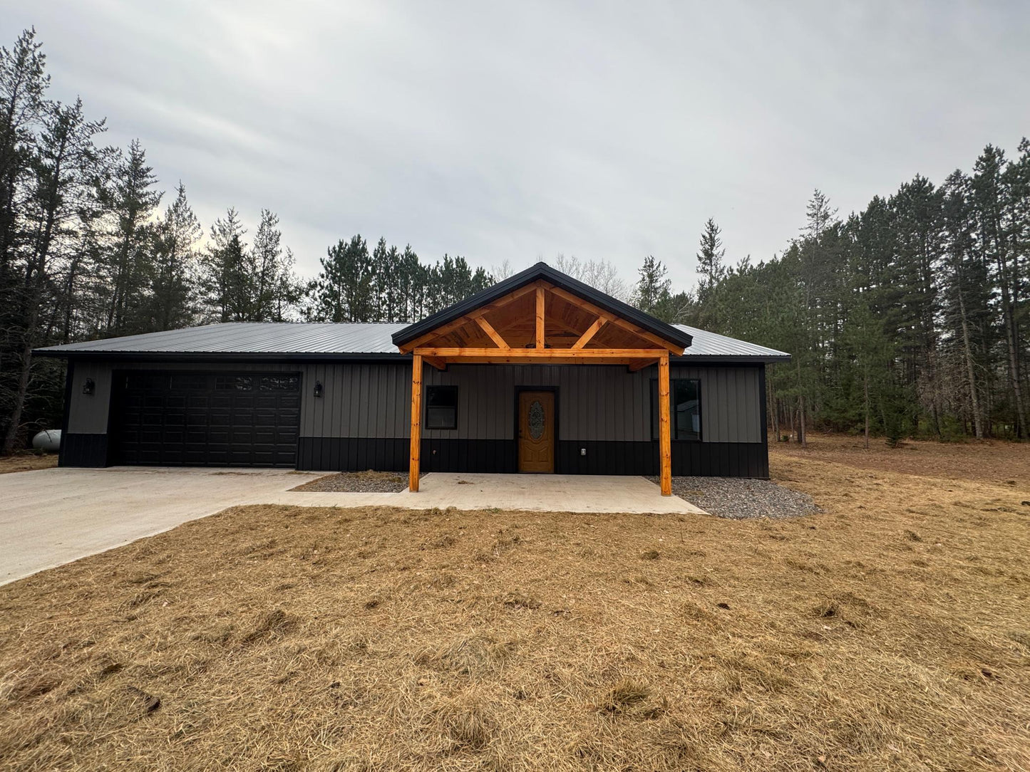 2610 County Rd 39 , Rutledge, MN 55795