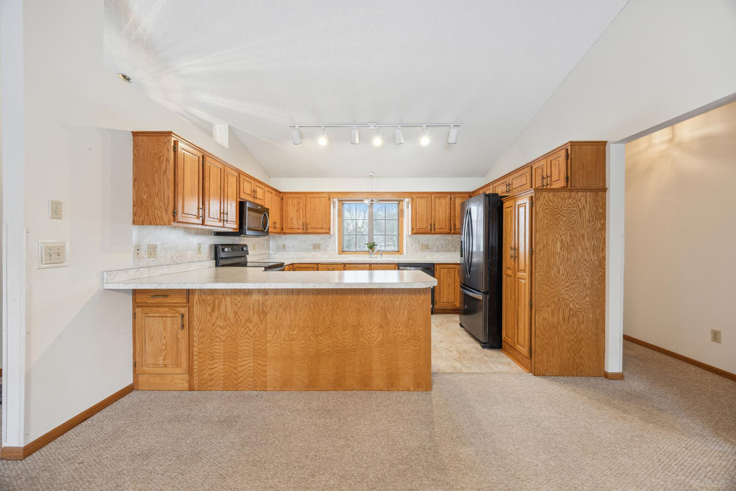 5426 89th Crescent Circle, Brooklyn Park, MN 55443