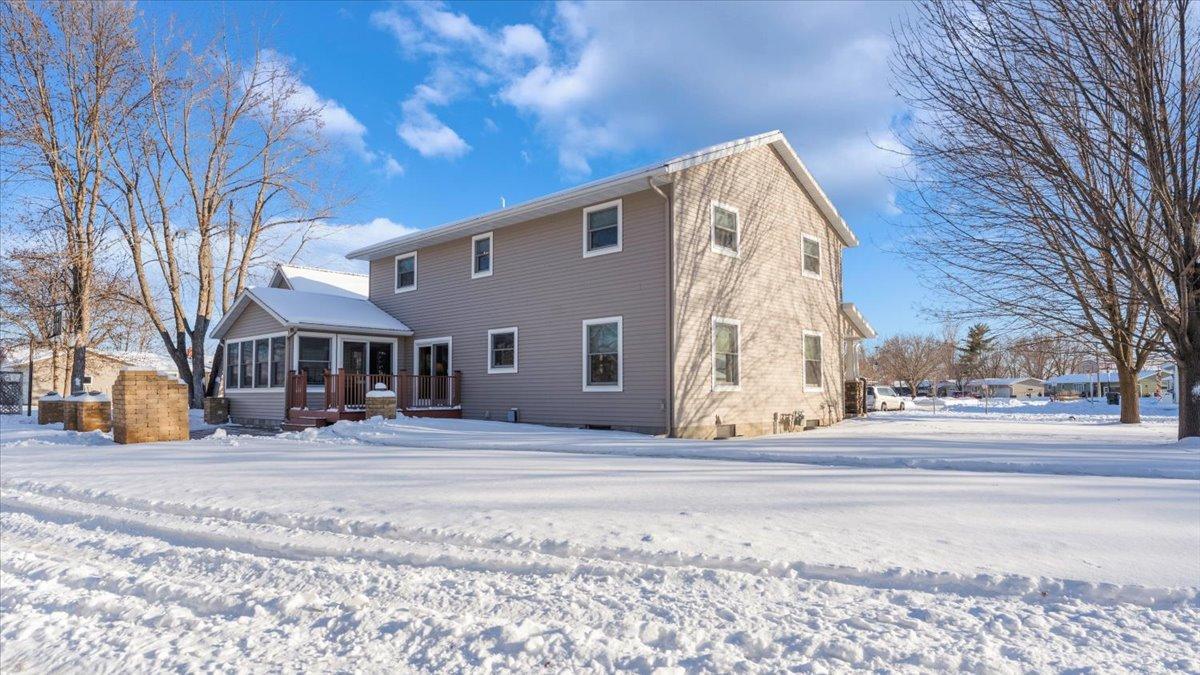 908 Lilac Drive, Sauk Centre, MN 56378