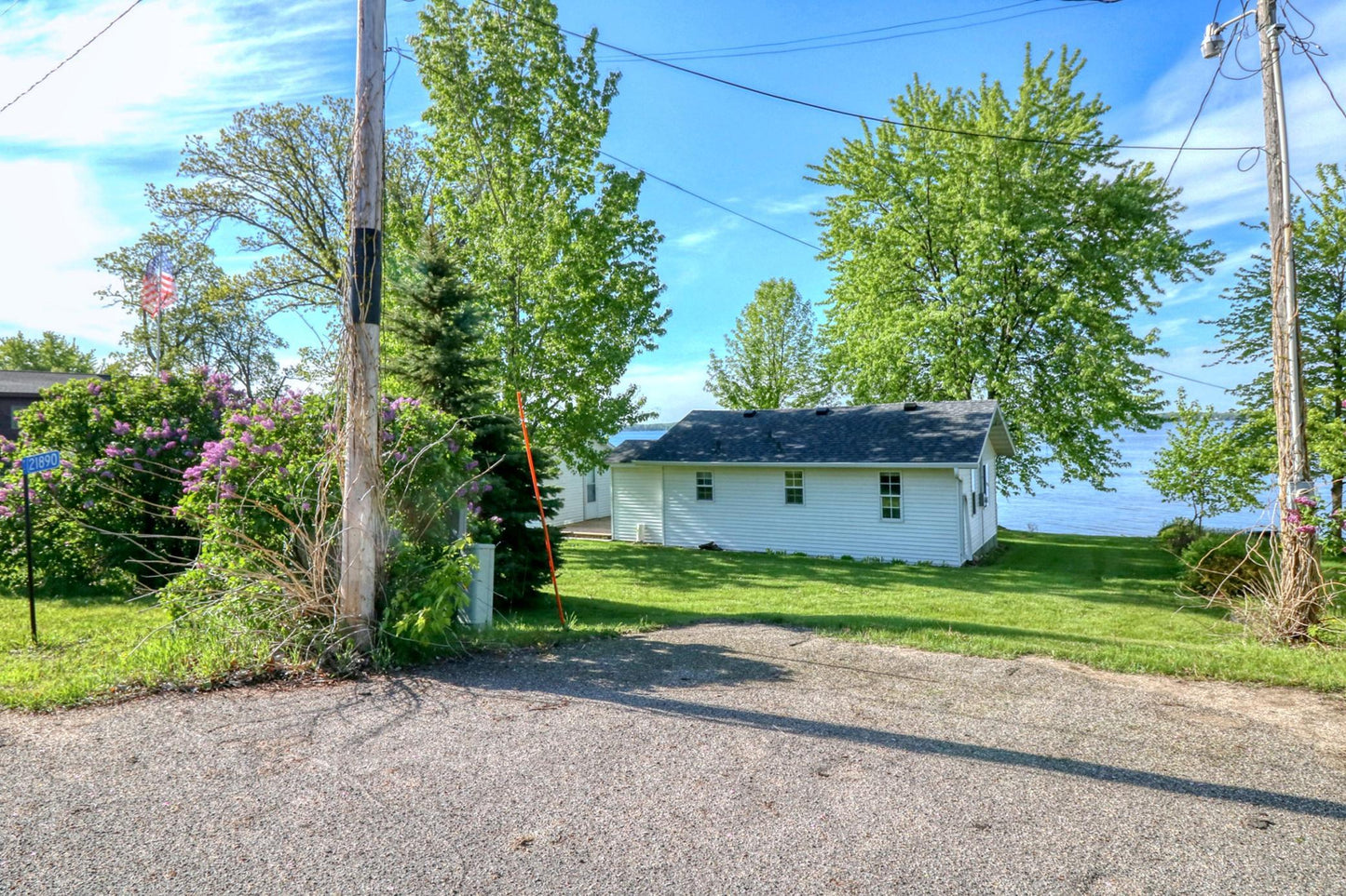 21890 County Highway 20 , Pelican Rapids, MN 56572