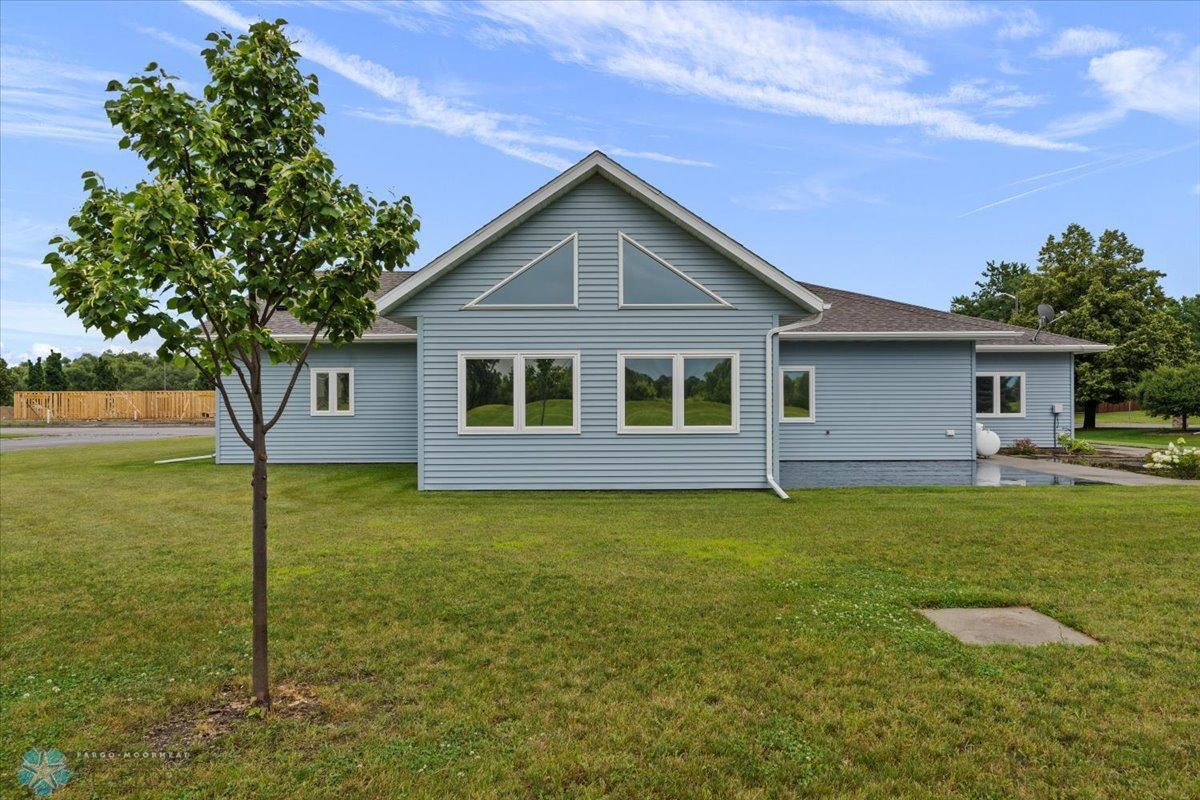 405 Oak Street, Breckenridge, MN 56520