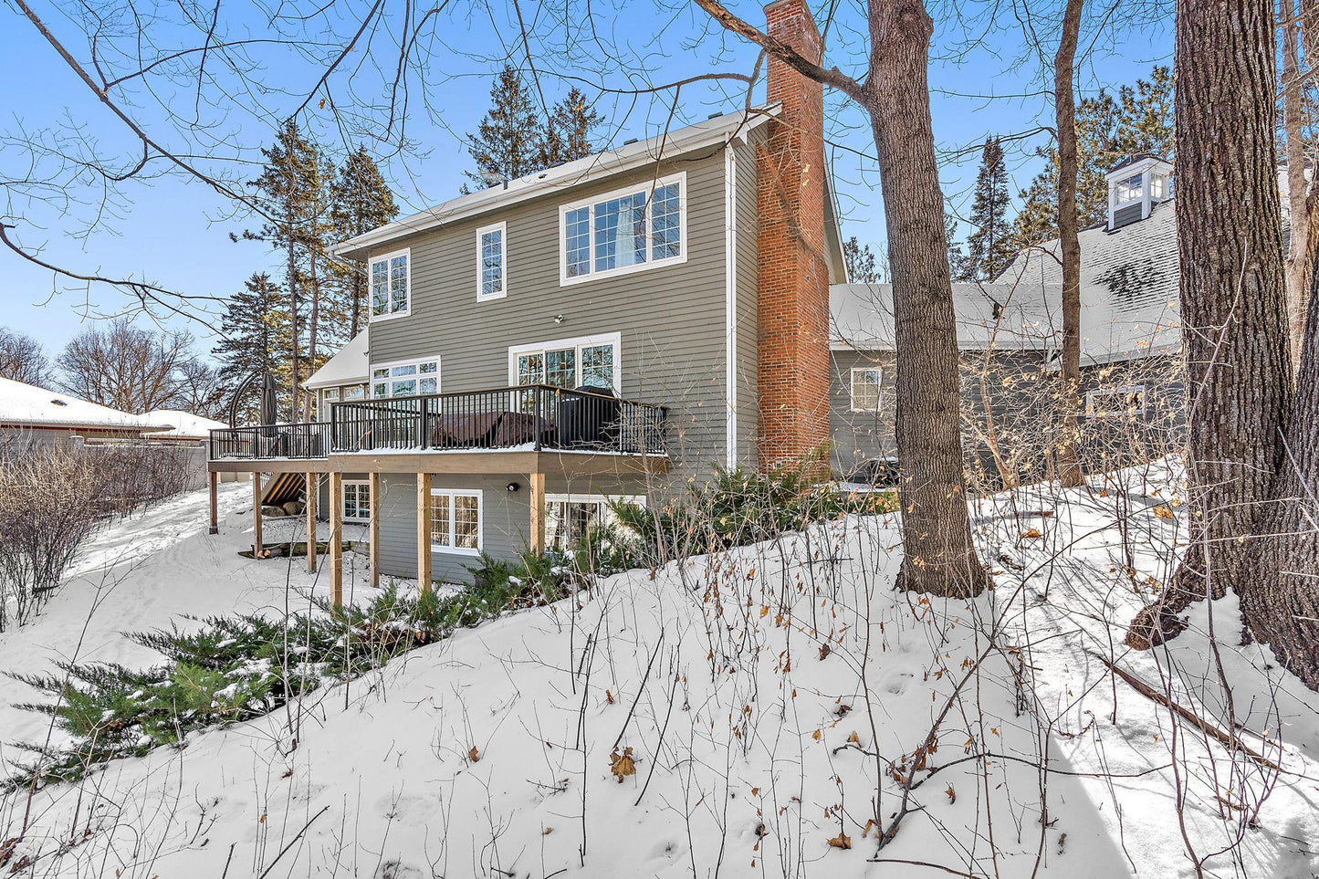 520 Far Hill Road, Wayzata, MN 55391