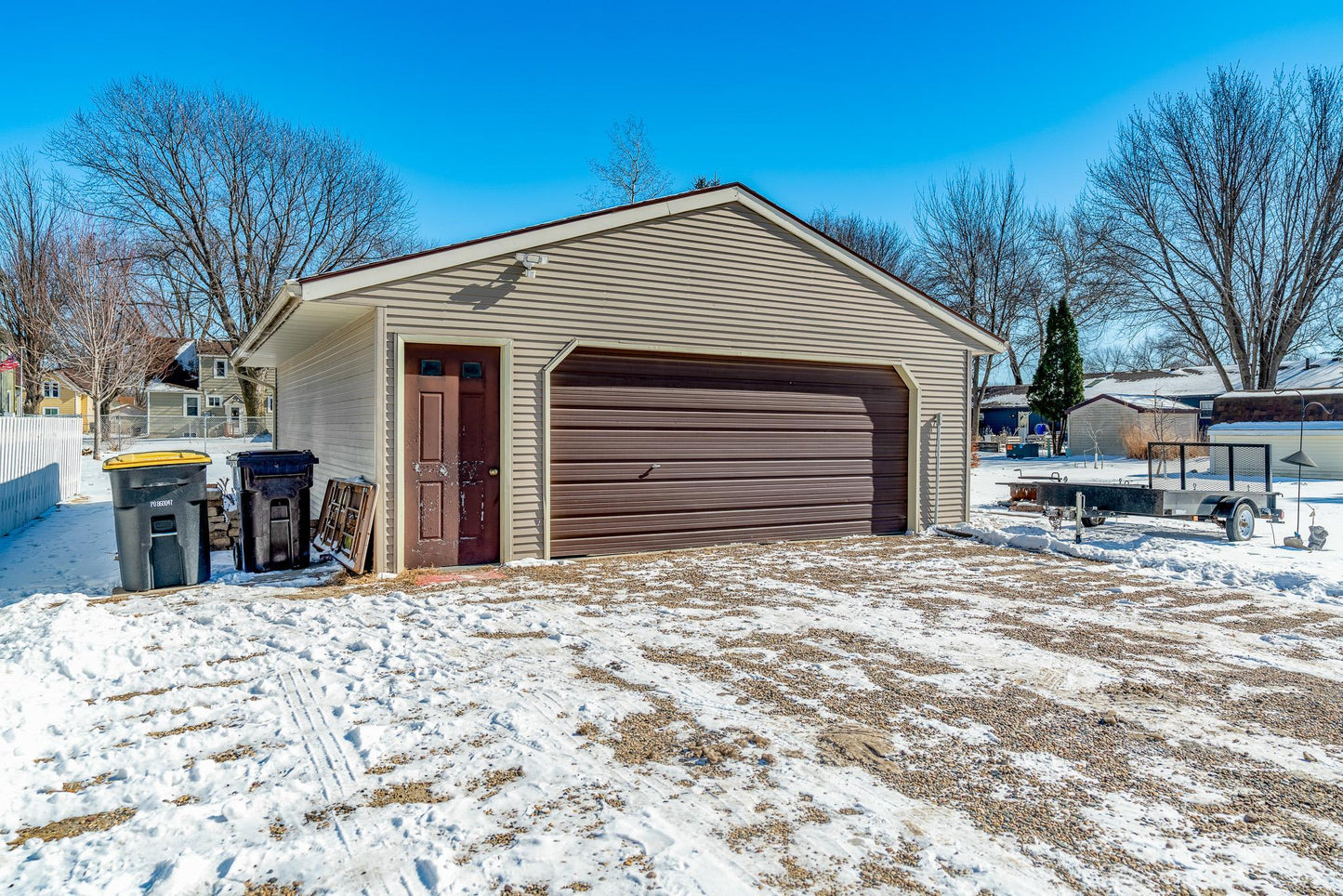 811 Galbraith Street, Blue Earth, MN 56013