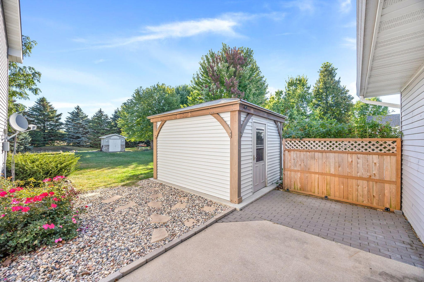 1329 Birdie Court, Hutchinson, MN 55350