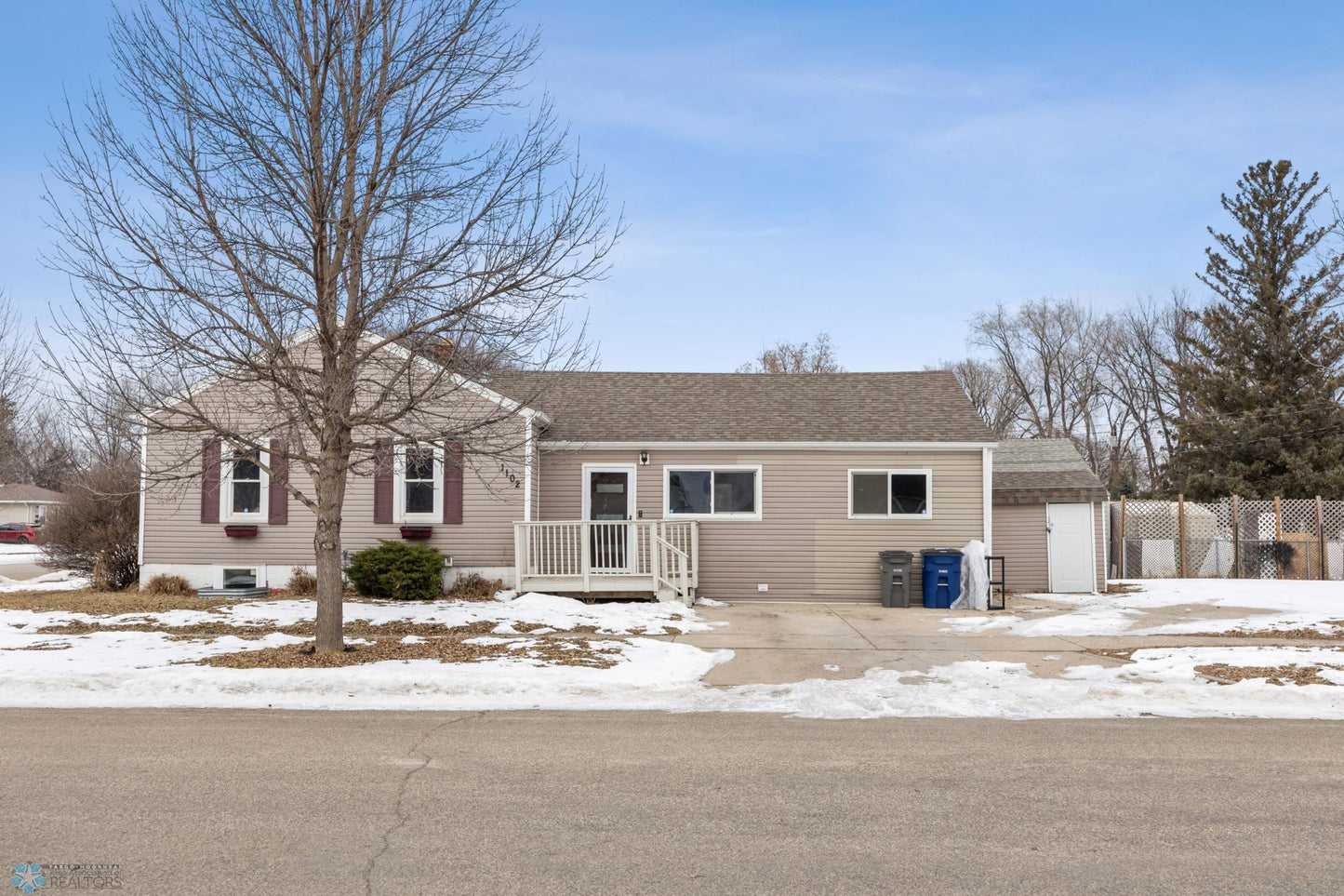 1102 11th Street, Moorhead, MN 56560