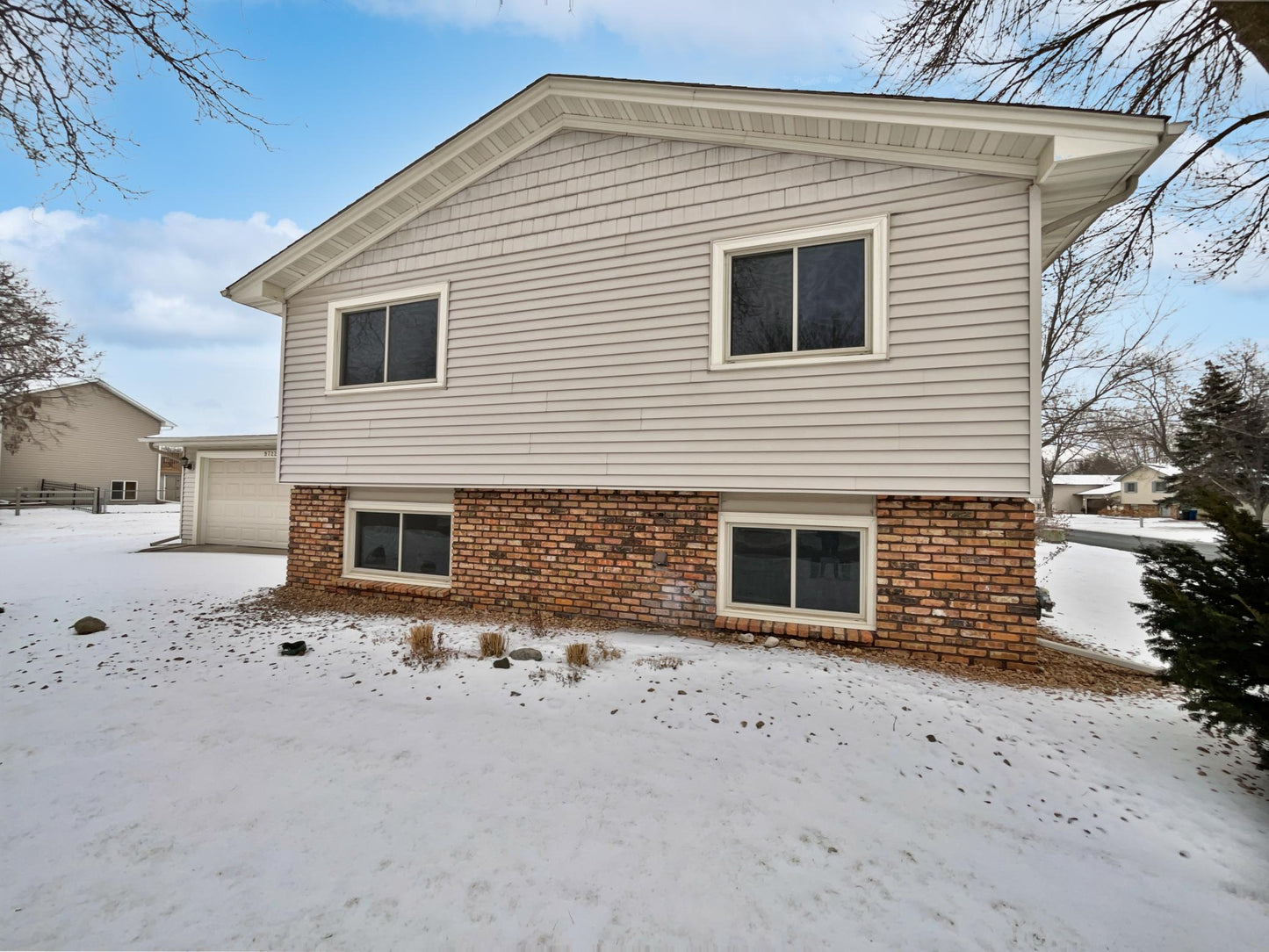 9722 Union Terrace Lane, Maple Grove, MN 55369