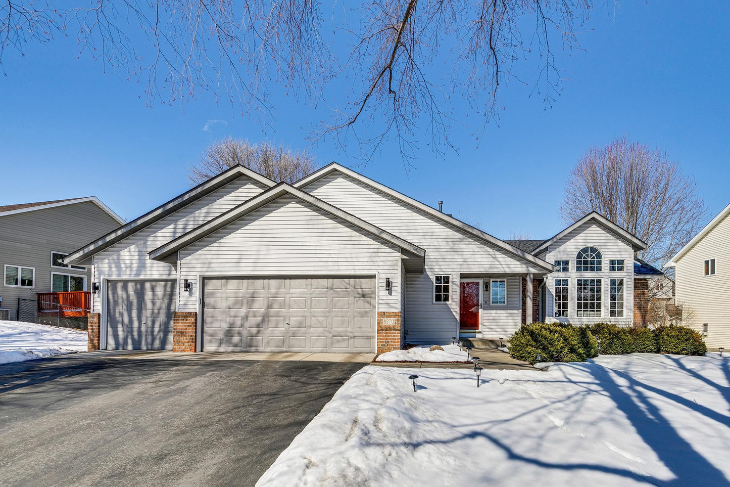 8270 Ashford Road, Woodbury, MN 55125