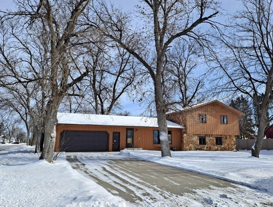 250 School Avenue, Brooten, MN 56316