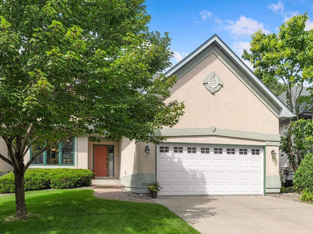 10563 Spyglass Drive, Eden Prairie, MN 55347