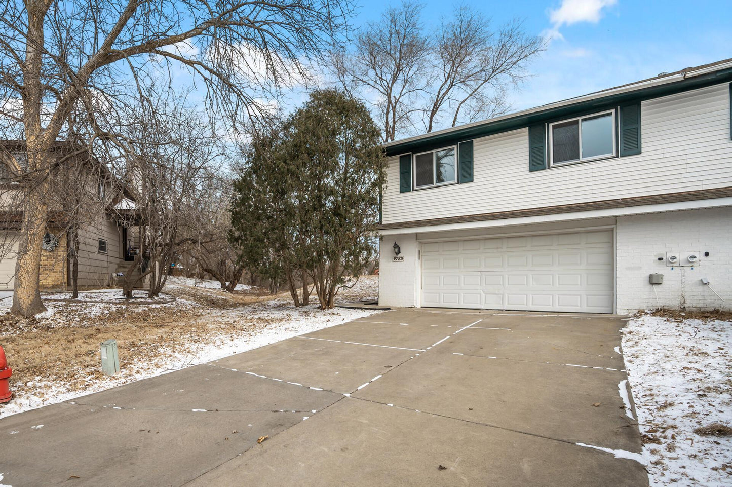 9785 Cavell Circle, Bloomington, MN 55438