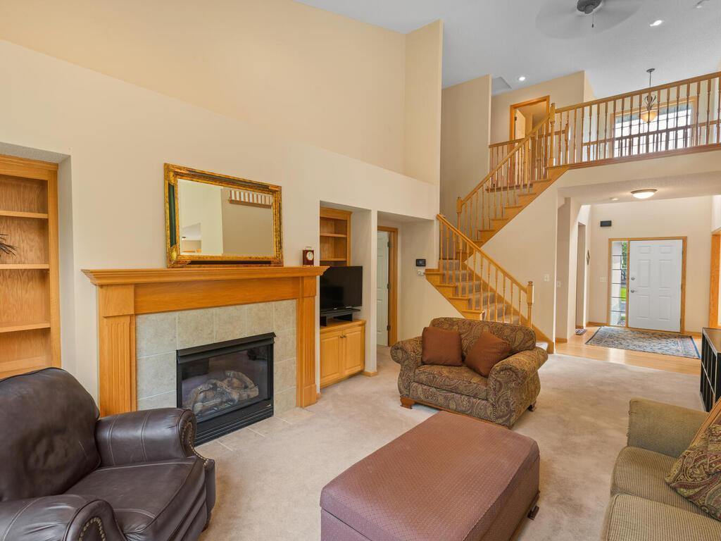 10563 Spyglass Drive, Eden Prairie, MN 55347