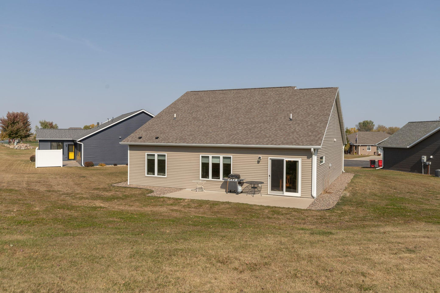 12 Abbey Lane NW , Kasson, MN 55944