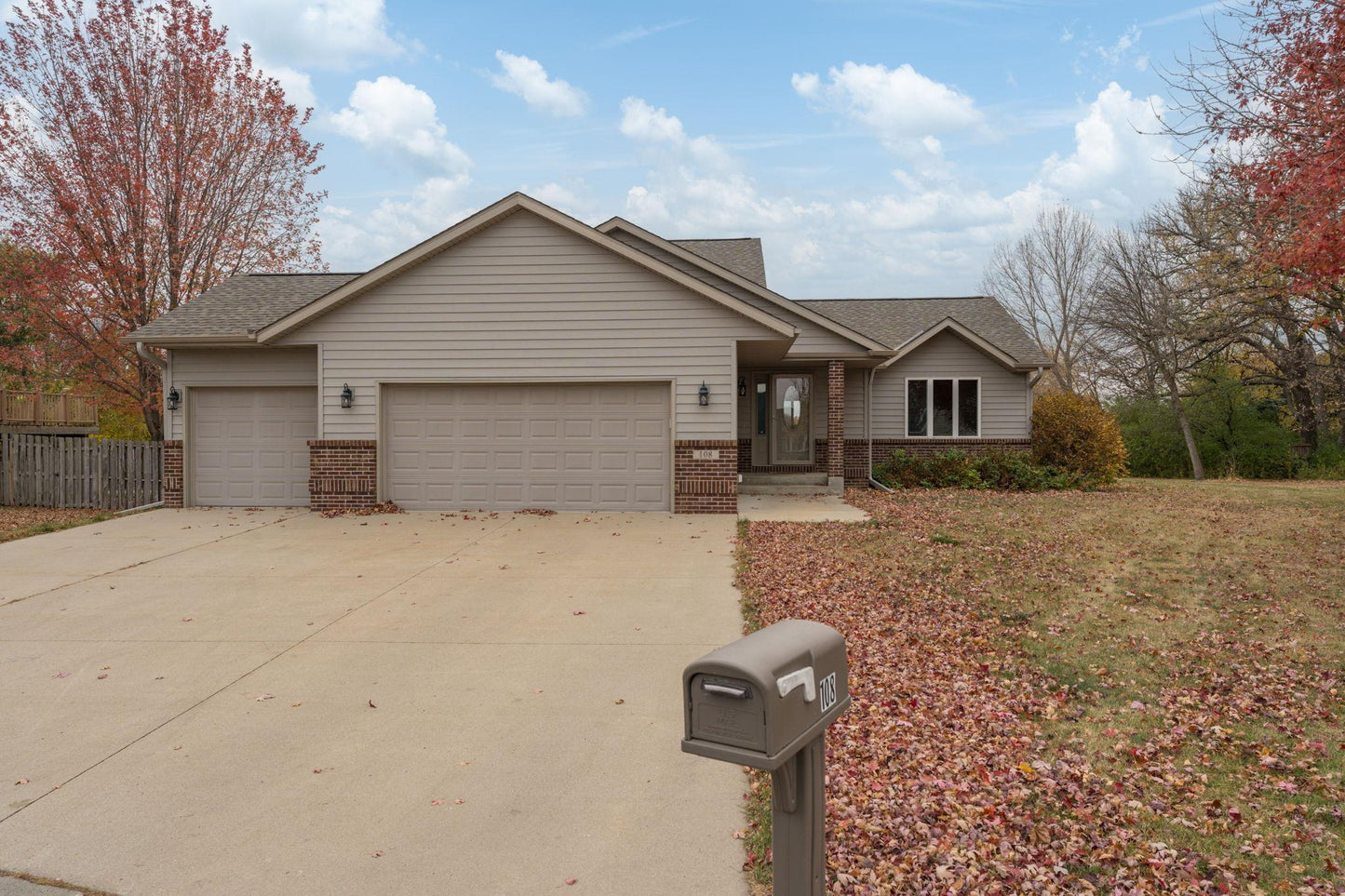 108 Inverness Court, Mankato, MN 56001