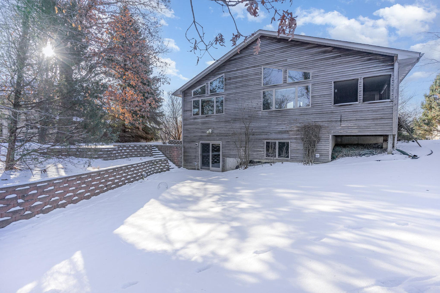 732 Hi Park Avenue, Red Wing, MN 55066