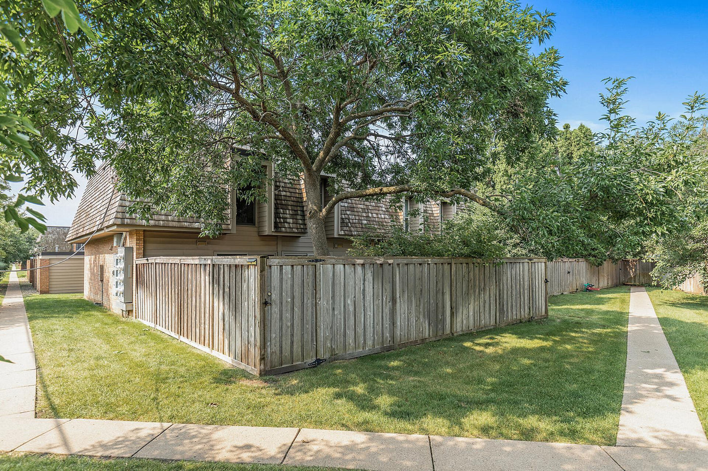 6359 Barrie Road, Edina, MN 55435