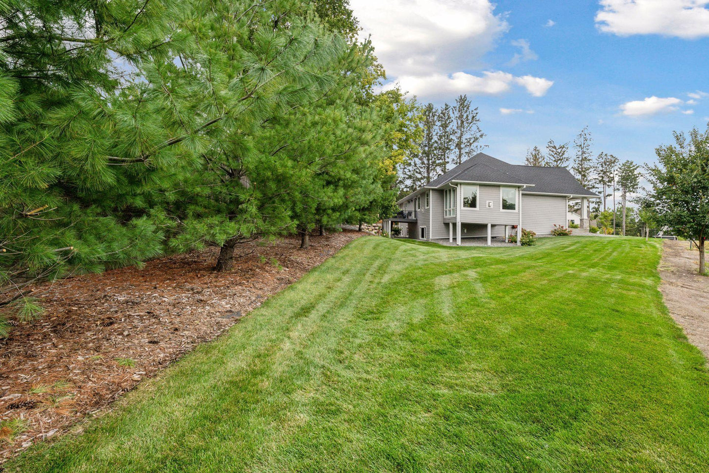 4245 Inland Lane, Plymouth, MN 55446