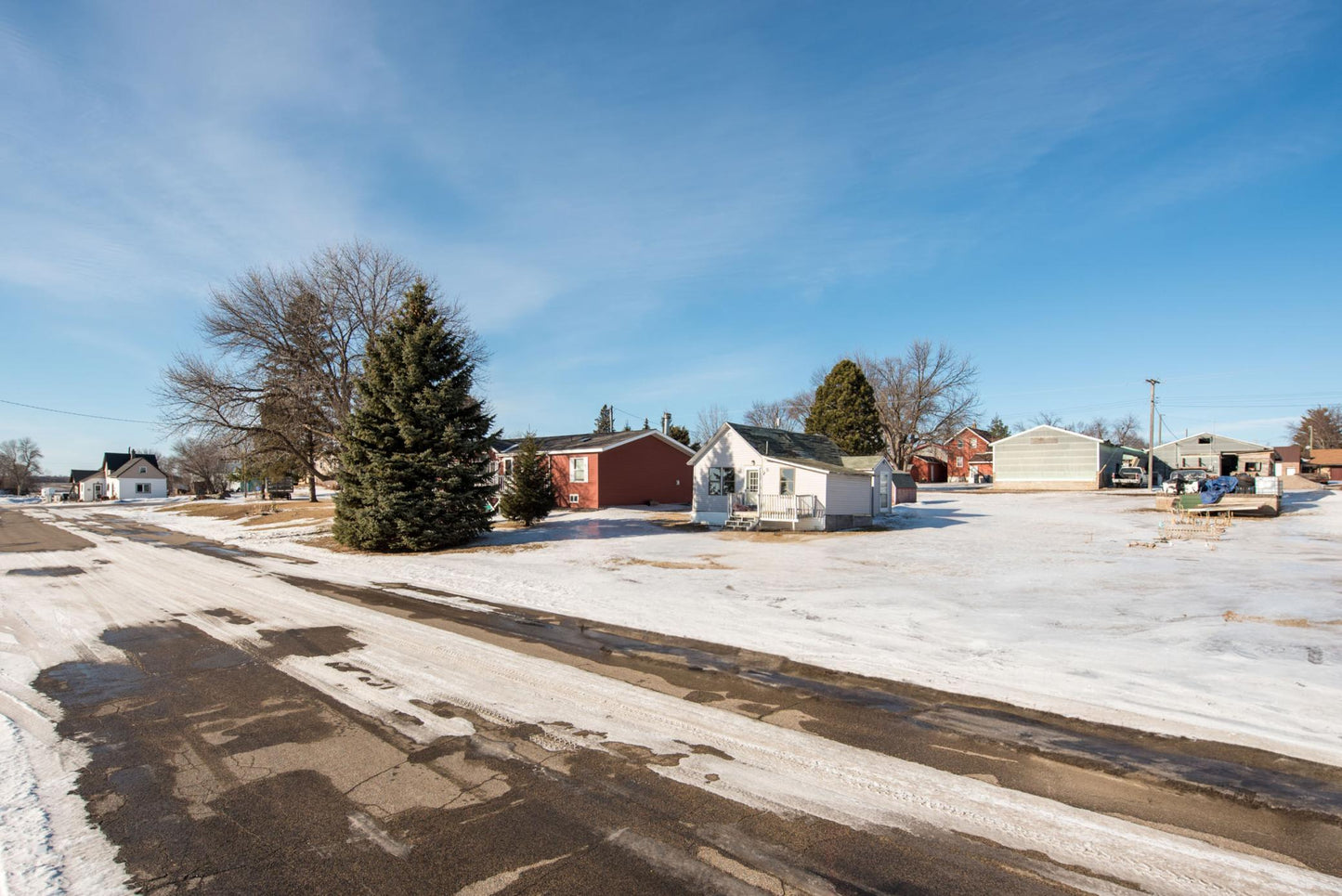 106 3rd Street, Cyrus, MN 56381