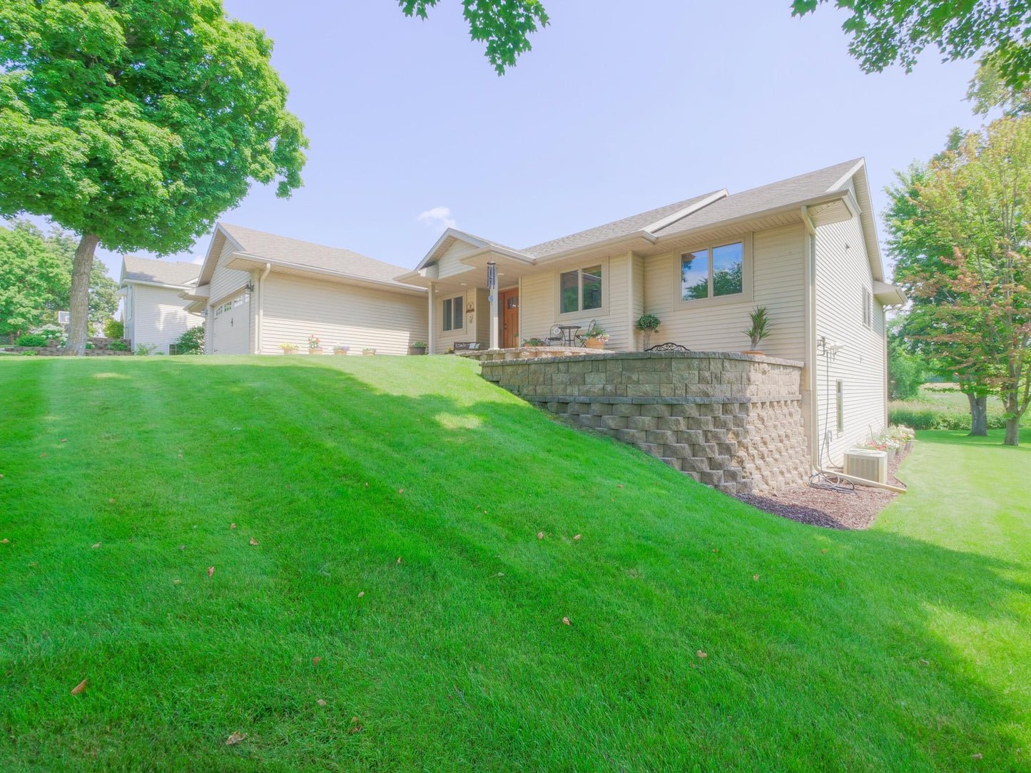 721 Geneva Golf Club Drive, Alexandria, MN 56308