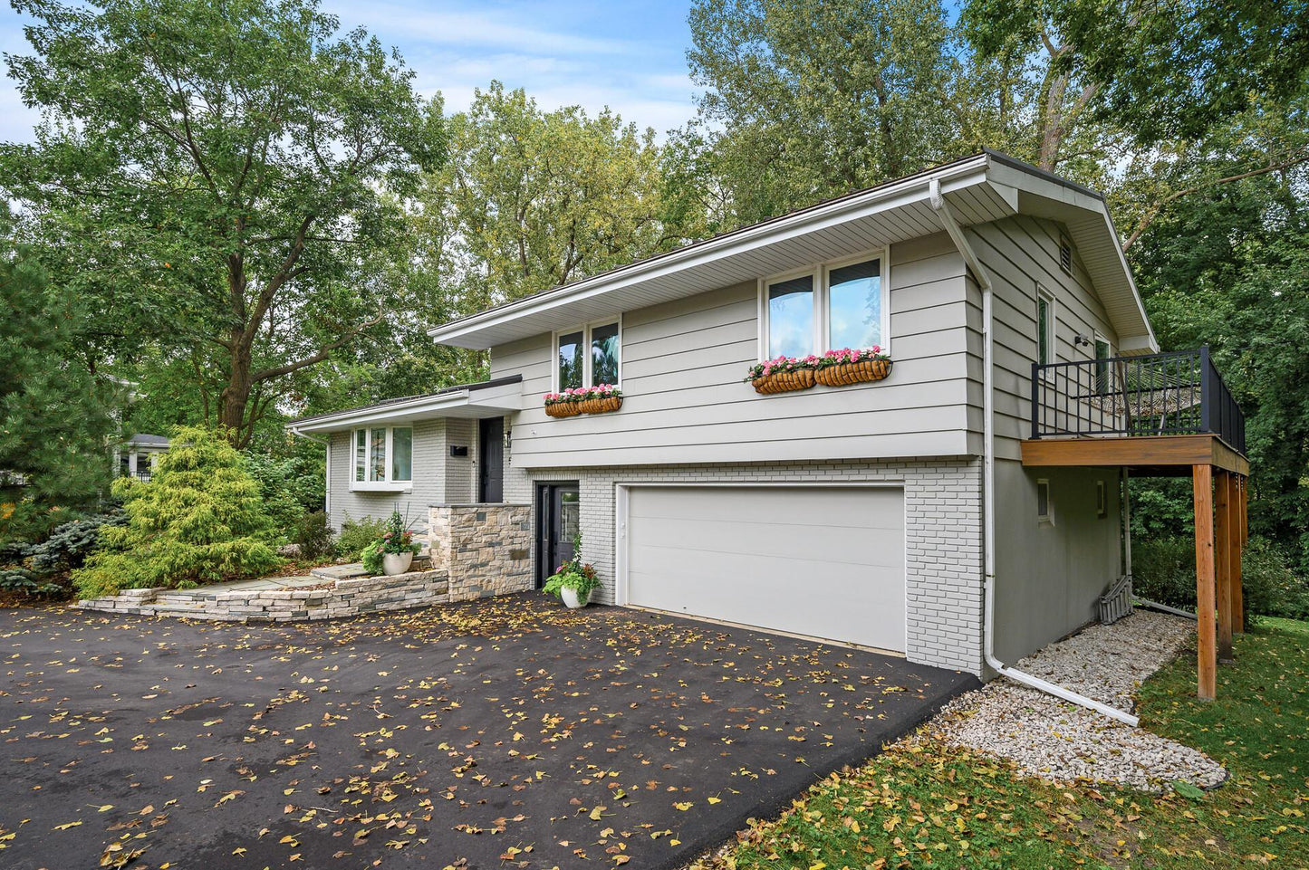 5505 Beard Court, Edina, MN 55410